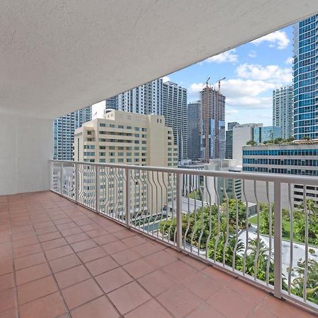 Private Unit Miami With Amenities And Parking Apartment Exterior photo